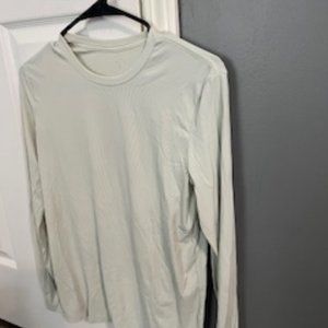 Zyia Pistachio Primo Long Sleeve, size small